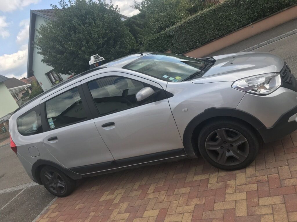 Reserveruneambulance.com Taxi Kerling